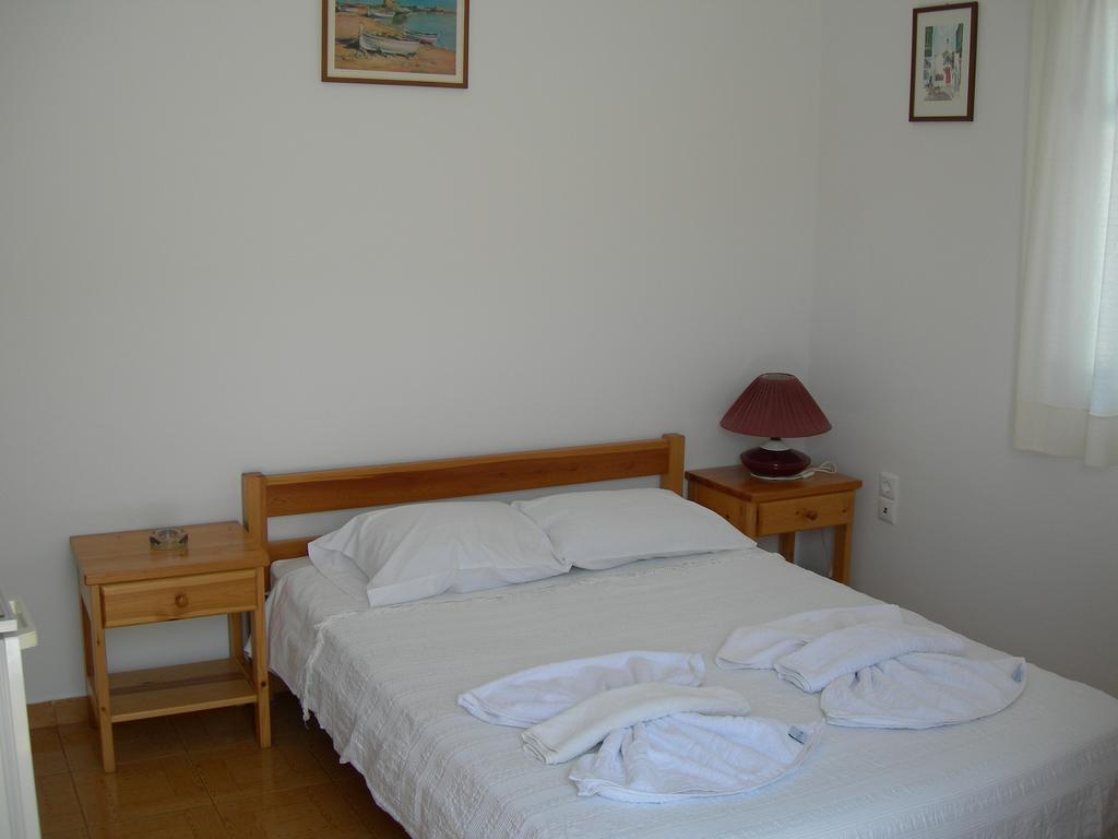 Bizas Rooms & Studios Páros Extérieur photo
