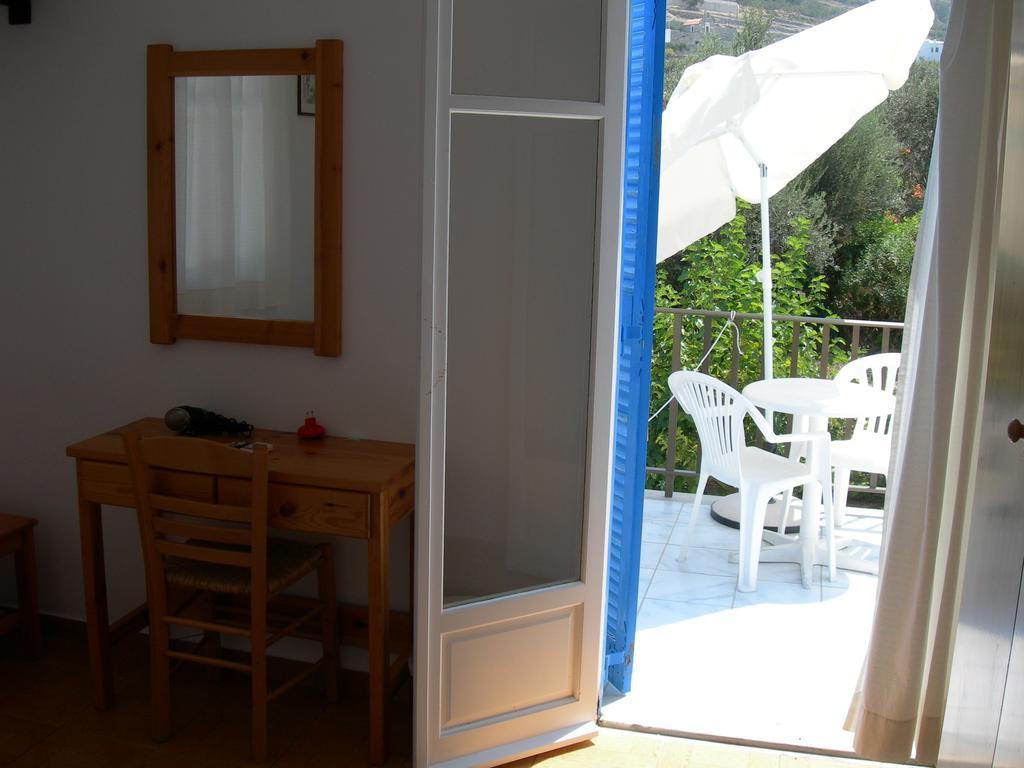 Bizas Rooms & Studios Páros Extérieur photo
