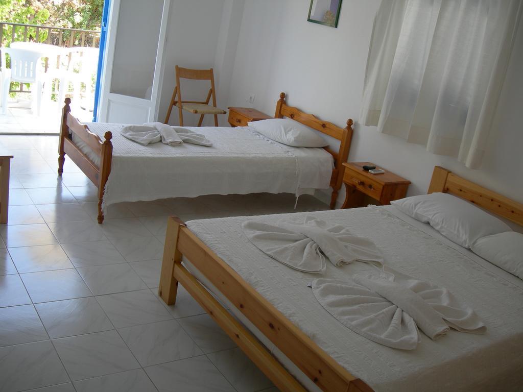 Bizas Rooms & Studios Páros Extérieur photo