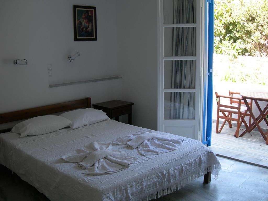 Bizas Rooms & Studios Páros Extérieur photo