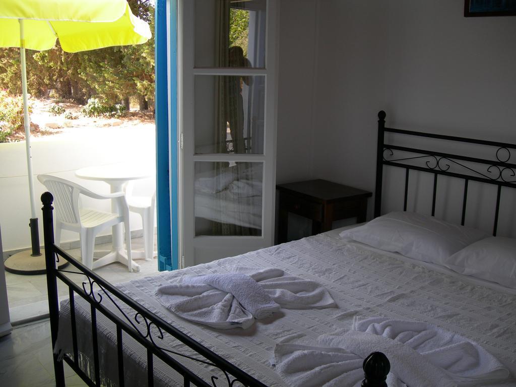 Bizas Rooms & Studios Páros Extérieur photo