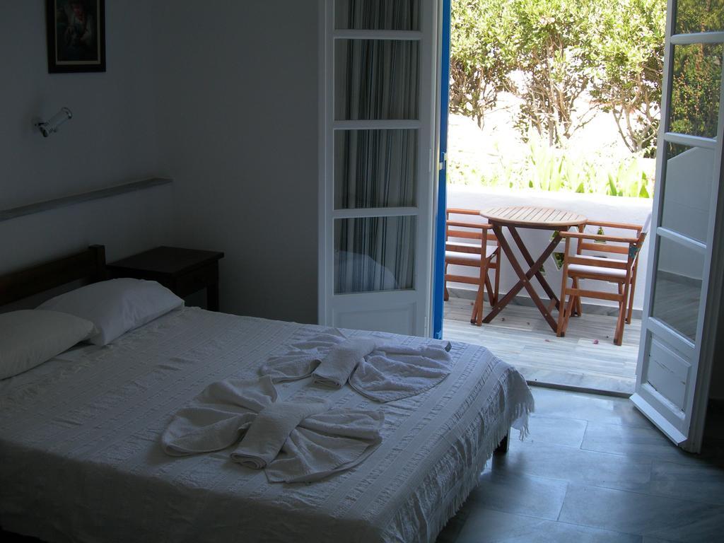 Bizas Rooms & Studios Páros Chambre photo